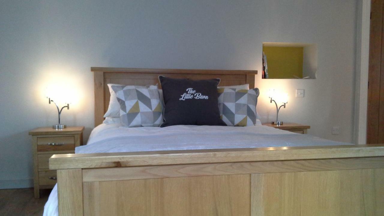 The Little Barn Apartment Carlby ภายนอก รูปภาพ